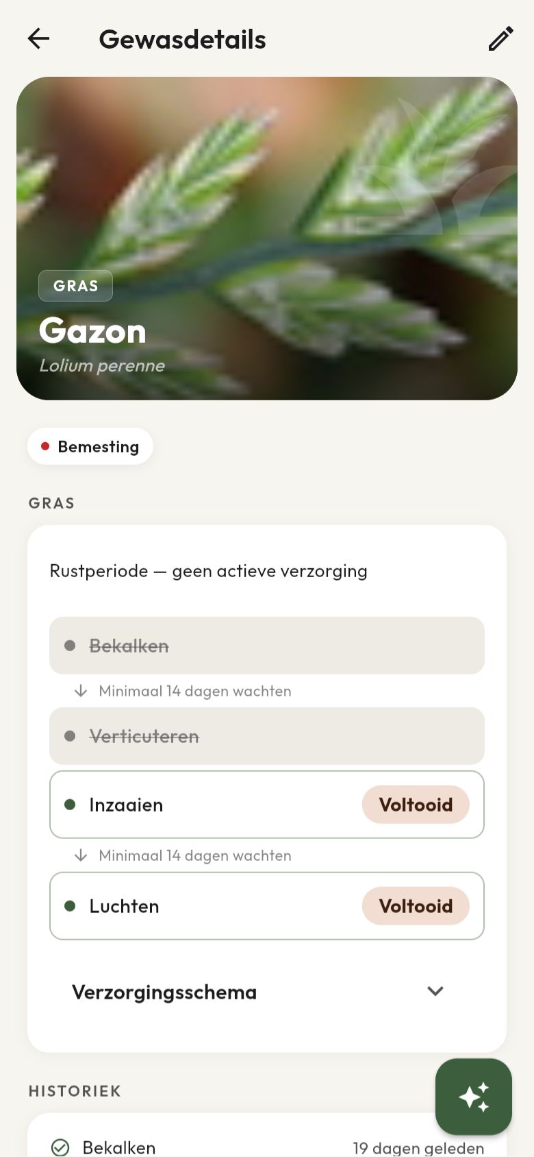 Gardi-scherm met het gazon-onderhoudsschema: bekalken, verticuteren, beluchten